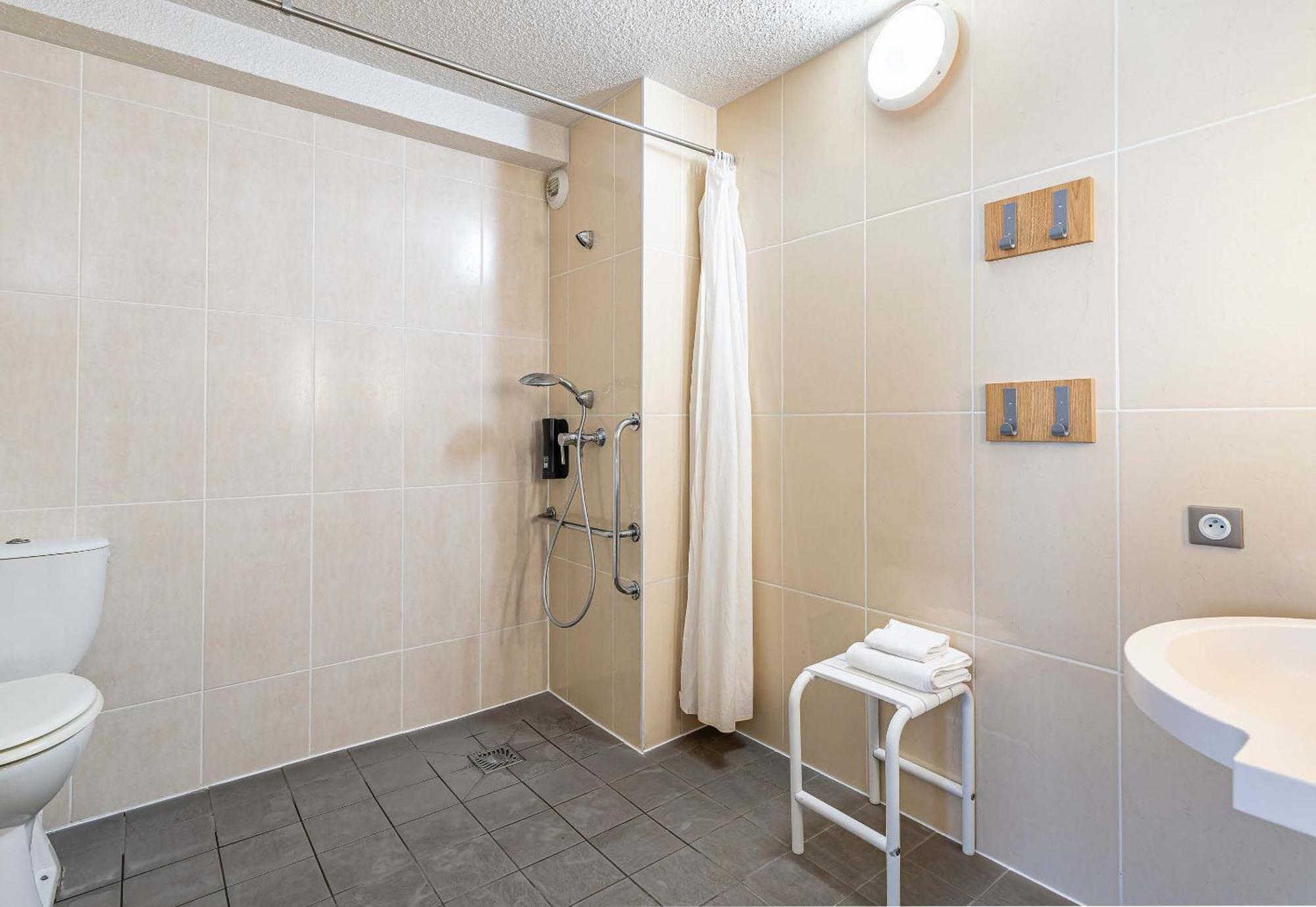 B&B Hotel Tours Parc Expo St-Avertin Saint-Avertin Exterior photo