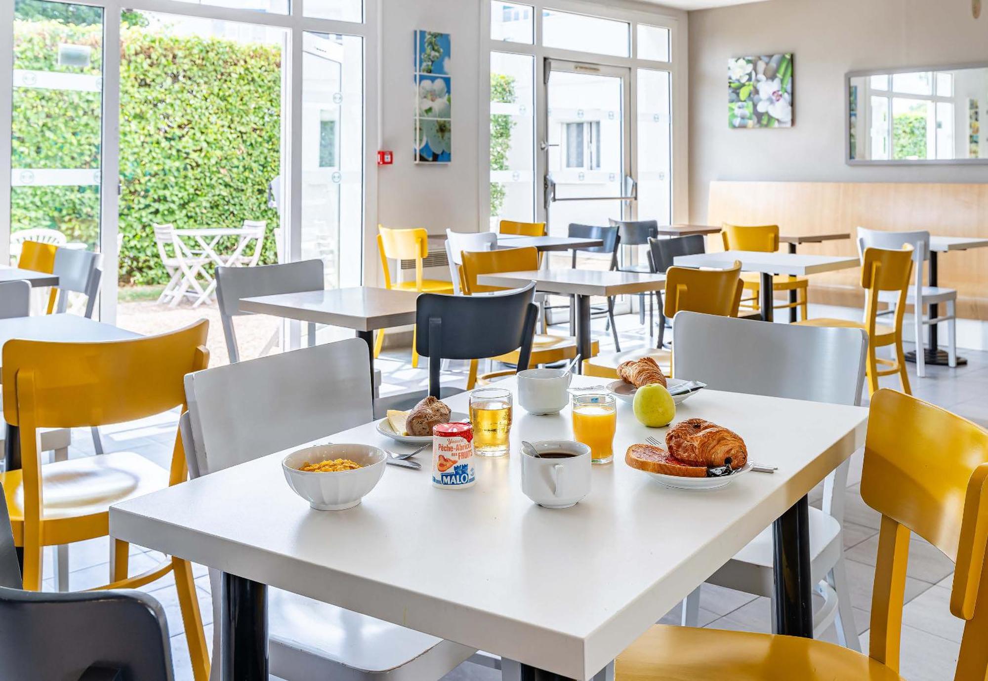 B&B Hotel Tours Parc Expo St-Avertin Saint-Avertin Exterior photo
